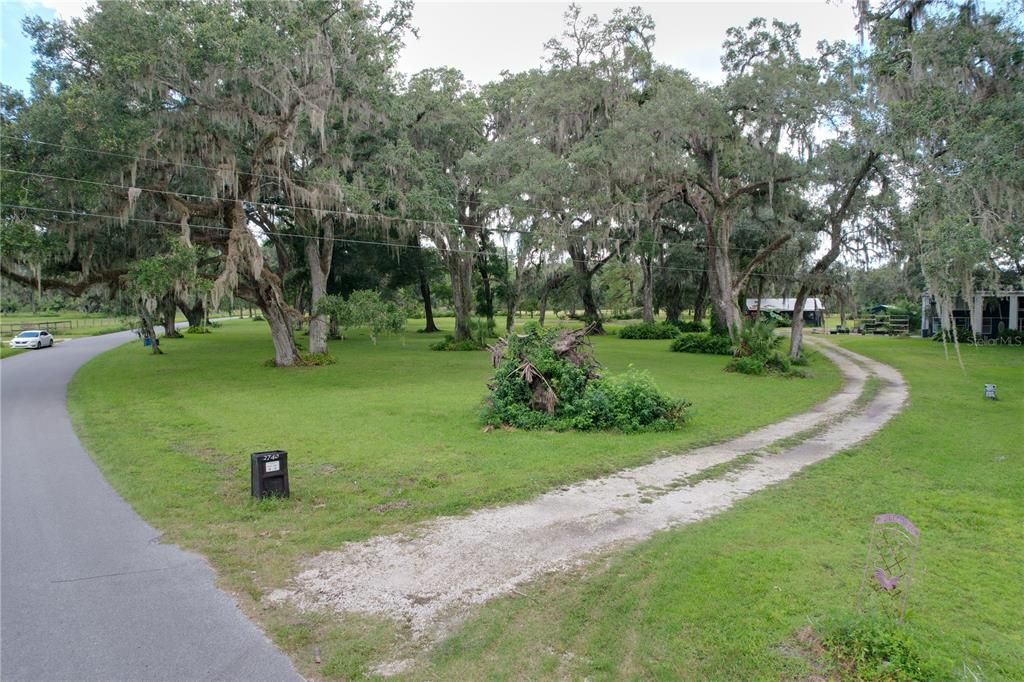 Image 47 of property listing at 2740 SATURN ROAD, Brooksville, FL 34604