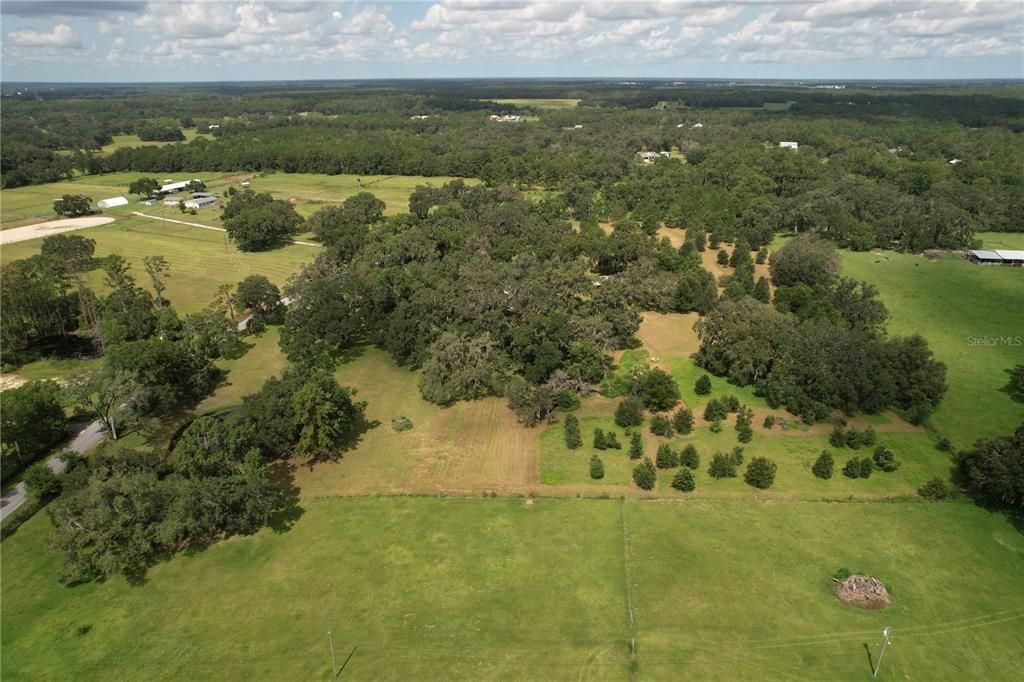 Image 48 of property listing at 2740 SATURN ROAD, Brooksville, FL 34604