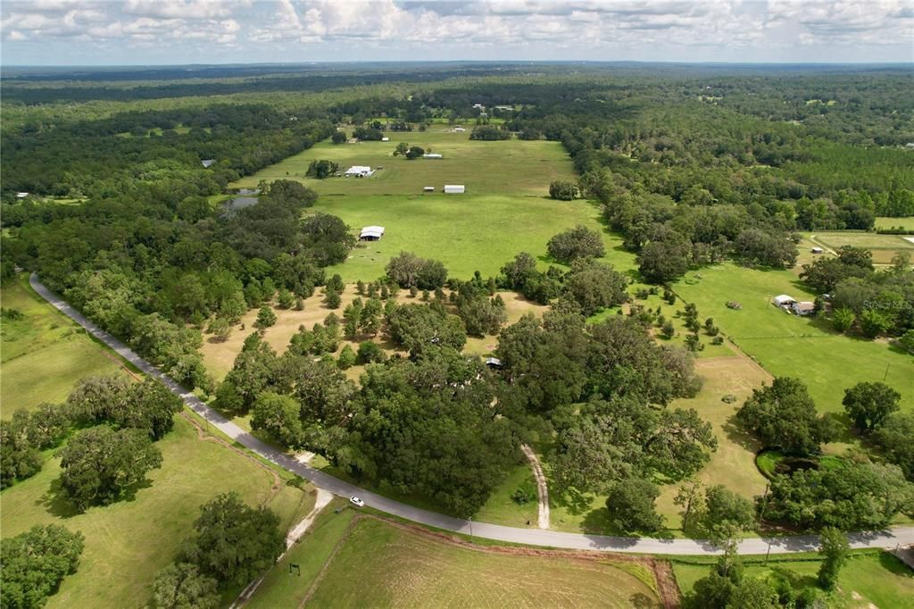 Image 56 of property listing at 2740 SATURN ROAD, Brooksville, FL 34604