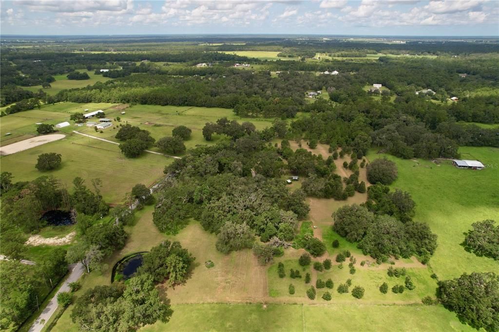 Image 87 of property listing at 2740 SATURN ROAD, Brooksville, FL 34604