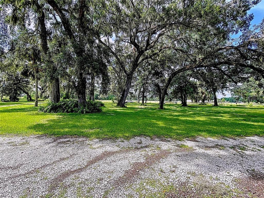 Image 98 of property listing at 2740 SATURN ROAD, Brooksville, FL 34604