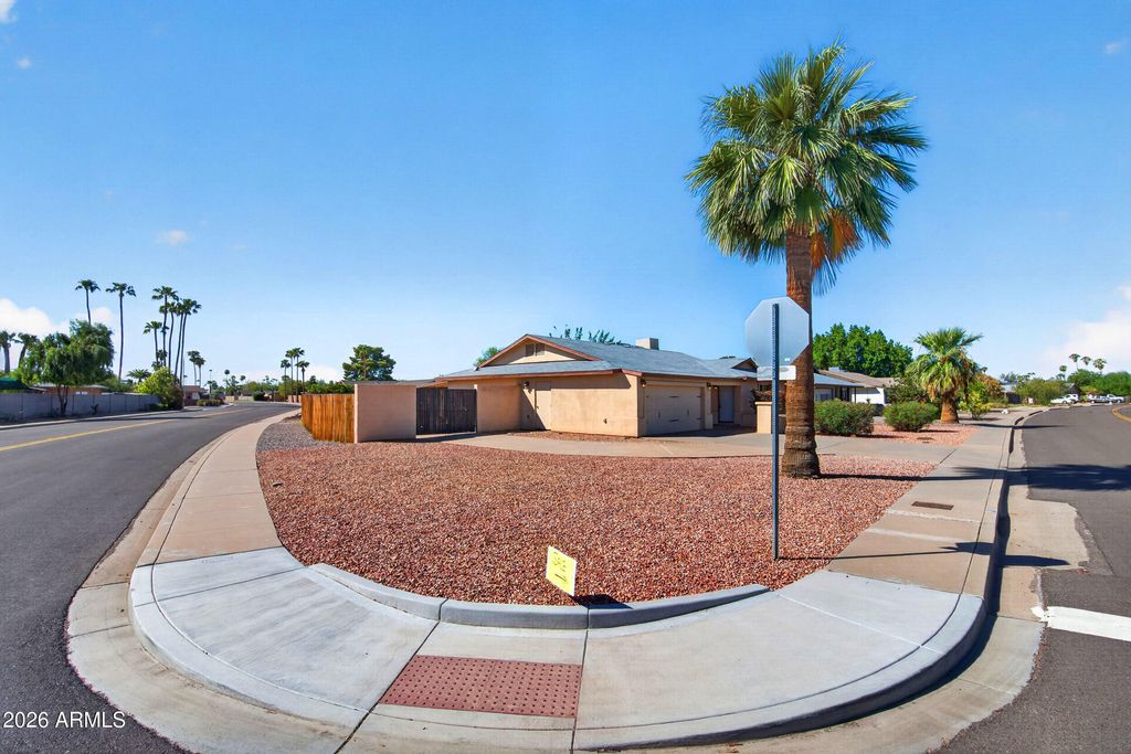 1873 E WATSON Drive, Tempe, AZ 85283 — photo 3