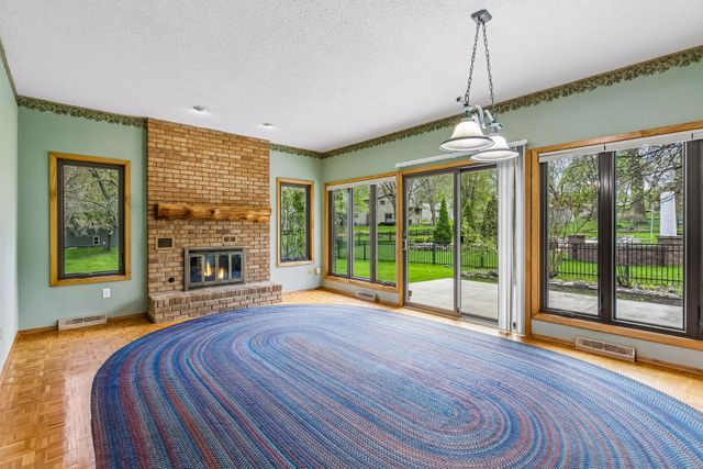 20914 Jacquard Avenue, Lakeville, MN 55044