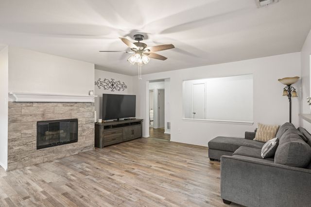 13621 Ponderosa Ranch Road, Fort Worth, TX 76262
