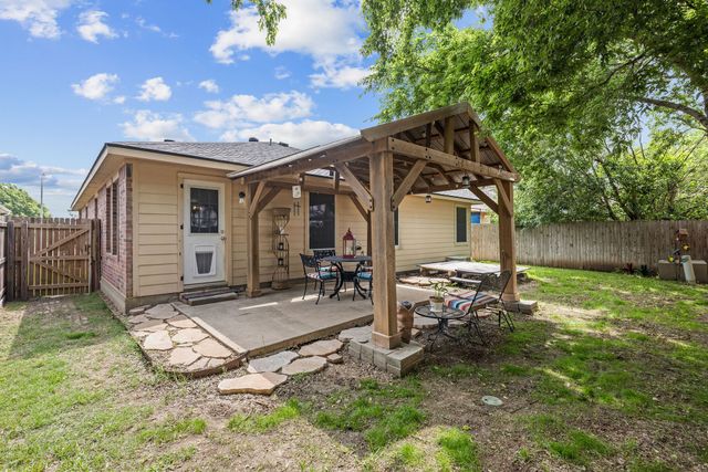 13621 Ponderosa Ranch Road, Fort Worth, TX 76262