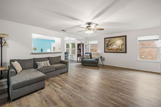 13621 Ponderosa Ranch Road, Fort Worth, TX 76262