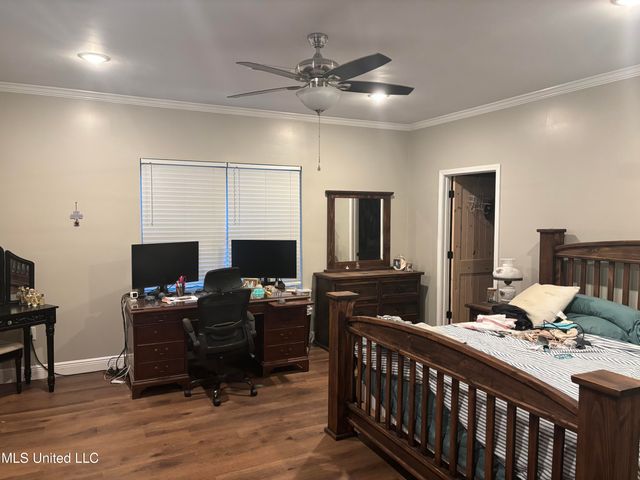 513 Poinsettia Drive, Bay Saint Louis, MS 39520