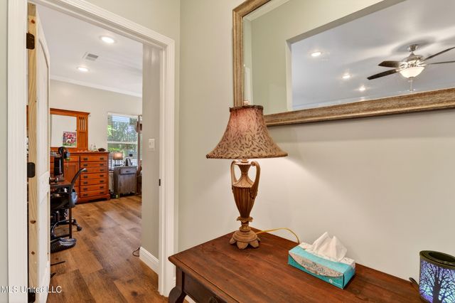 513 Poinsettia Drive, Bay Saint Louis, MS 39520