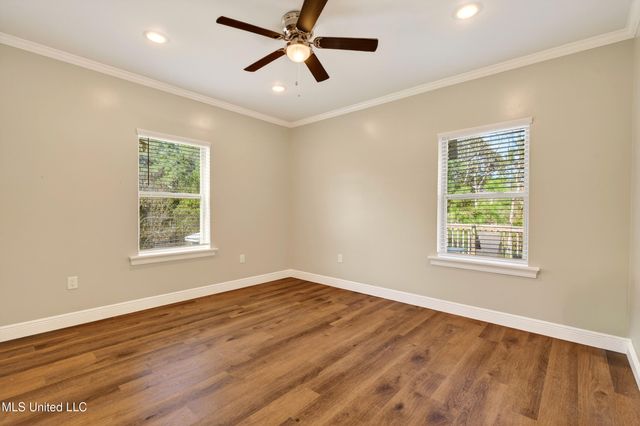 513 Poinsettia Drive, Bay Saint Louis, MS 39520