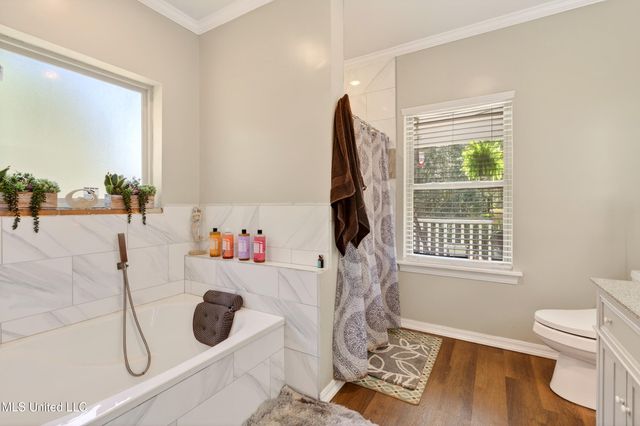 513 Poinsettia Drive, Bay Saint Louis, MS 39520