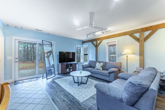 14103 Westwood Trail, Woodstock, IL 60098