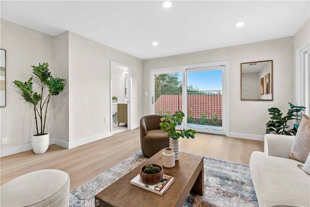 2108 El Arbolita, Glendale, CA 91208