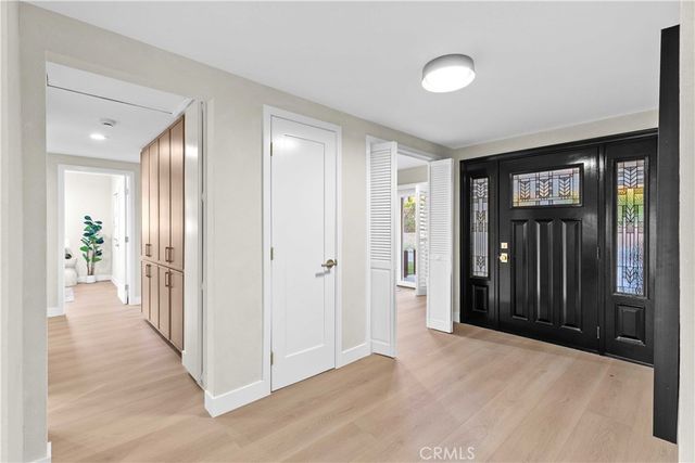 2108 El Arbolita, Glendale, CA 91208