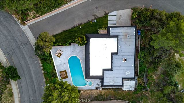 2108 El Arbolita, Glendale, CA 91208