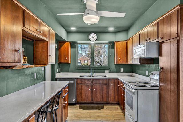 4102 MUD LICK RD, Roanoke, VA 24018