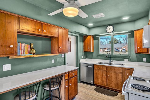 4102 MUD LICK RD, Roanoke, VA 24018