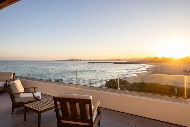 2900 E Cliff Drive, Santa Cruz, CA 95062