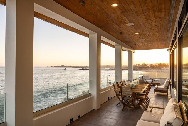 2900 E Cliff Drive, Santa Cruz, CA 95062