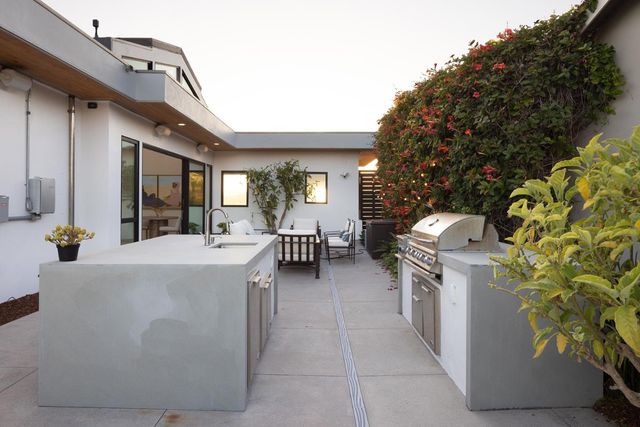 2900 E Cliff Drive, Santa Cruz, CA 95062