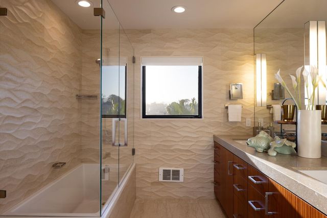 2900 E Cliff Drive, Santa Cruz, CA 95062