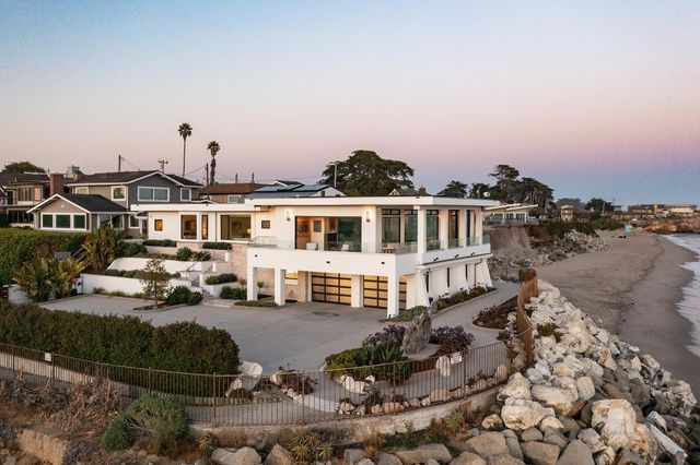 2900 E Cliff Drive, Santa Cruz, CA 95062