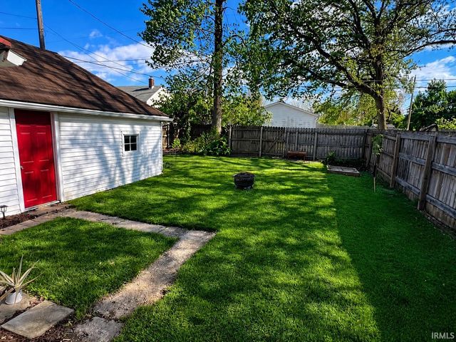 730 Ridgewood Drive, Fort Wayne, IN 46805