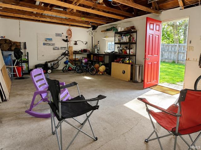 730 Ridgewood Drive, Fort Wayne, IN 46805