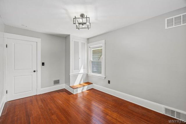 121 Tremaine Avenue, Tonawanda, NY 14217