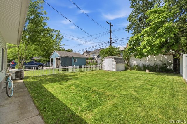 121 Tremaine Avenue, Tonawanda, NY 14217