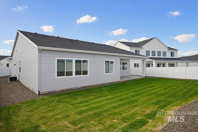 1156 W Switchgrass Dr, Meridian, ID 83642
