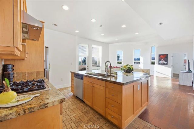 506 S Brea, Brea, CA 92821