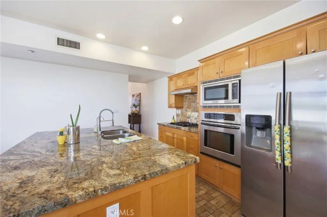 506 S Brea, Brea, CA 92821