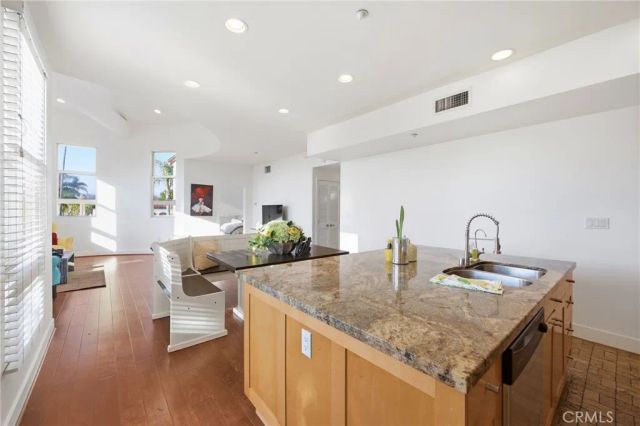 506 S Brea, Brea, CA 92821