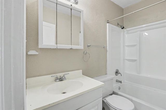 2140 NW 32nd Street, Oklahoma City, OK 73112