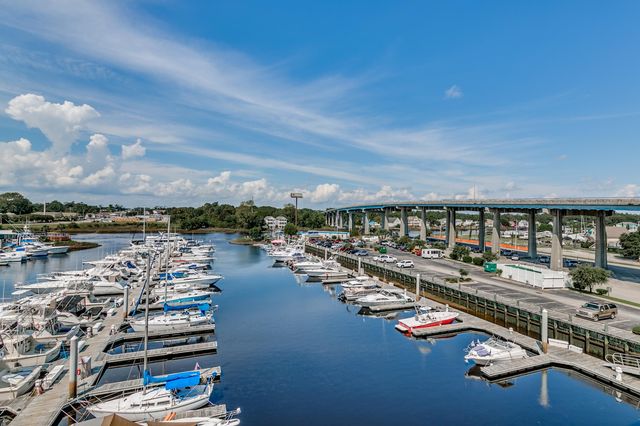 2100 Sea Mountain Hwy Unit 310, North Myrtle Beach, SC 29582