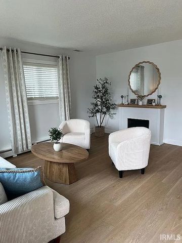 313 Sara Drive, New Haven, IN 46774