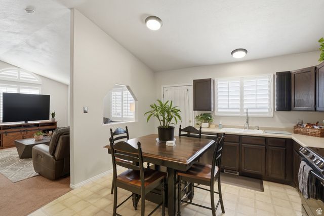 3076 S ALDERSTONE BAY, West Valley City, UT 84128
