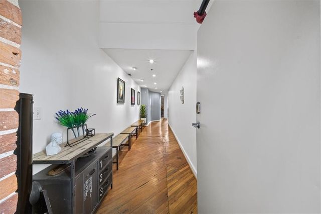 330 Peters SE Street 105, Atlanta, GA 30313