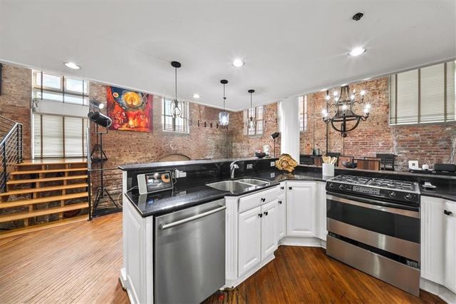 330 Peters SE Street 105, Atlanta, GA 30313