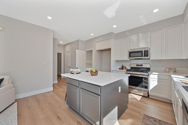 2064 Morgan Way, Yuba City, CA 95993