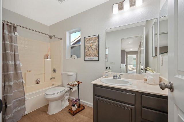 2064 Morgan Way, Yuba City, CA 95993