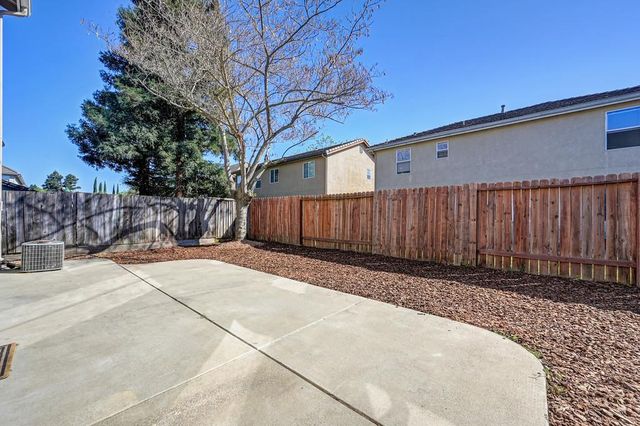2064 Morgan Way, Yuba City, CA 95993