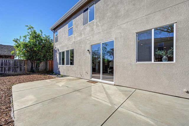 2064 Morgan Way, Yuba City, CA 95993