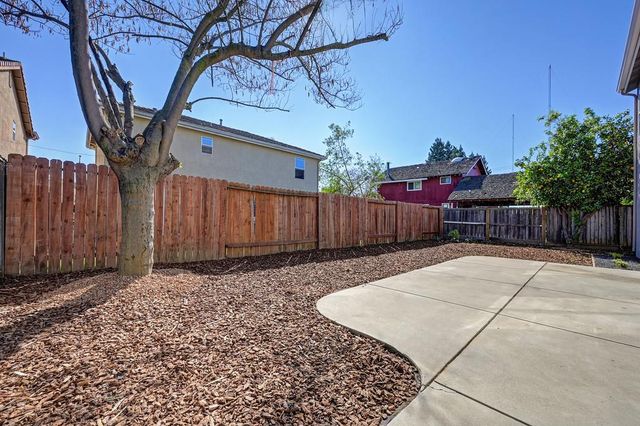 2064 Morgan Way, Yuba City, CA 95993