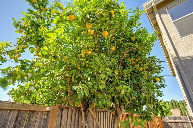 2064 Morgan Way, Yuba City, CA 95993