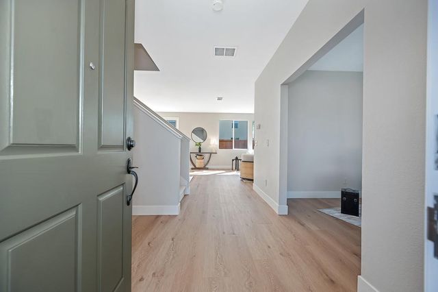 2064 Morgan Way, Yuba City, CA 95993