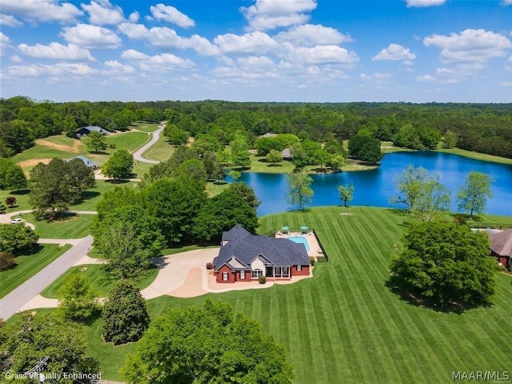 2002 Goose Pointe Landing, Prattville, AL 36067