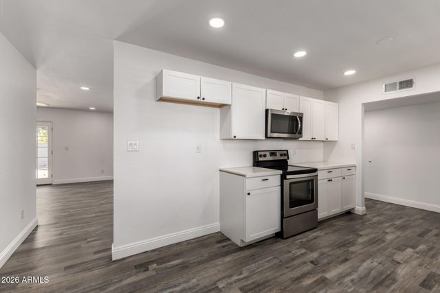 9022 N 18TH Drive, Phoenix, AZ 85021