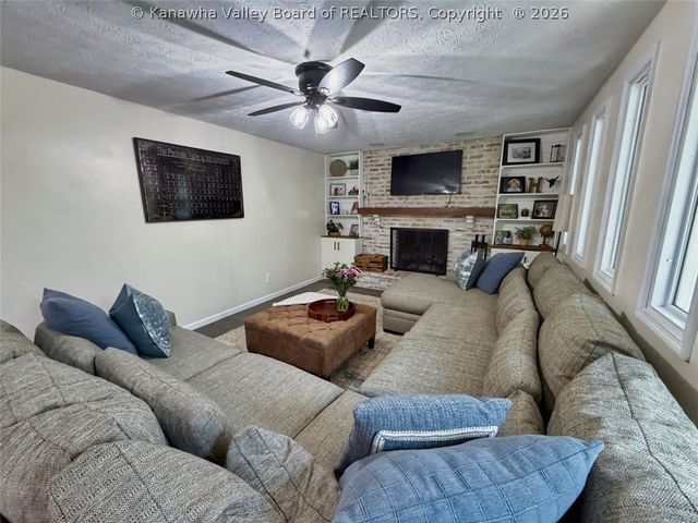 1703 Oak Knolls Road, Charleston, WV 25314