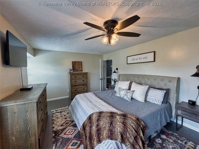 1703 Oak Knolls Road, Charleston, WV 25314